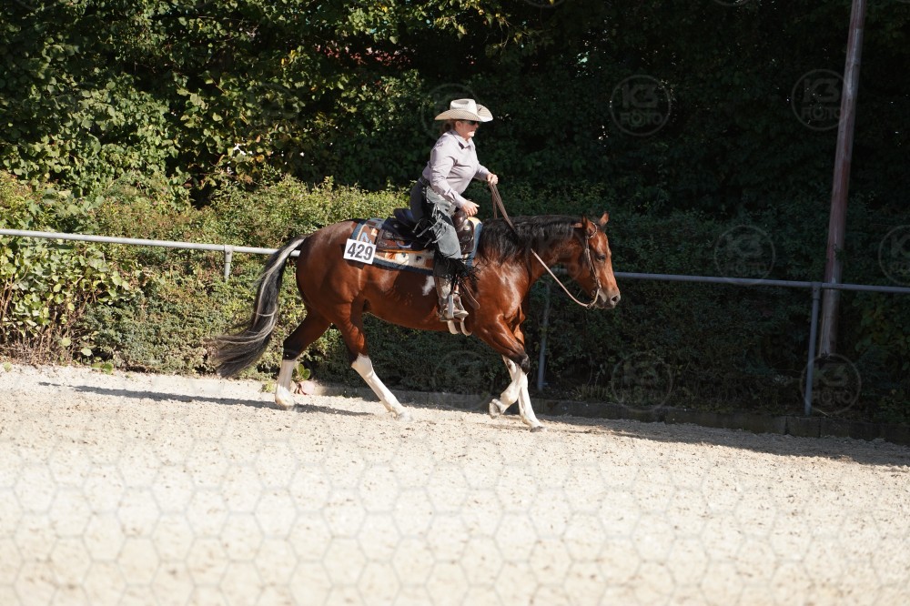 s_A_908306.JPG